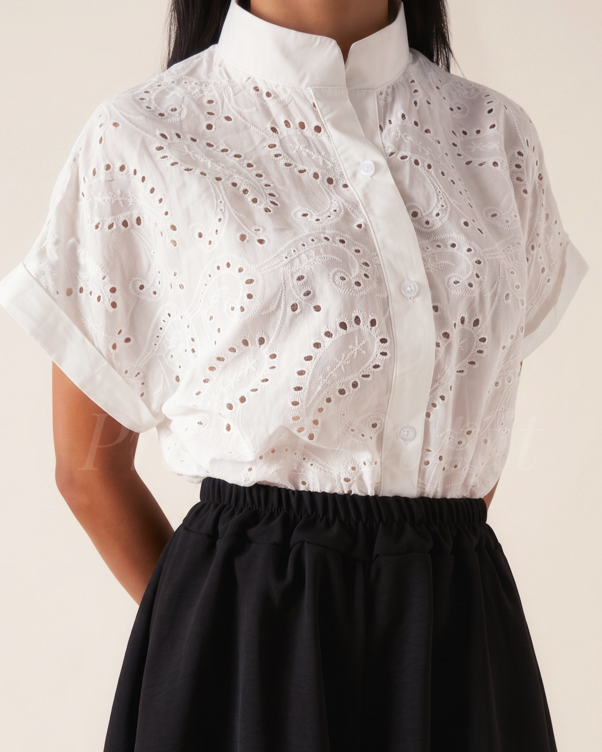 Koszula z ażurowym haftem i stójką