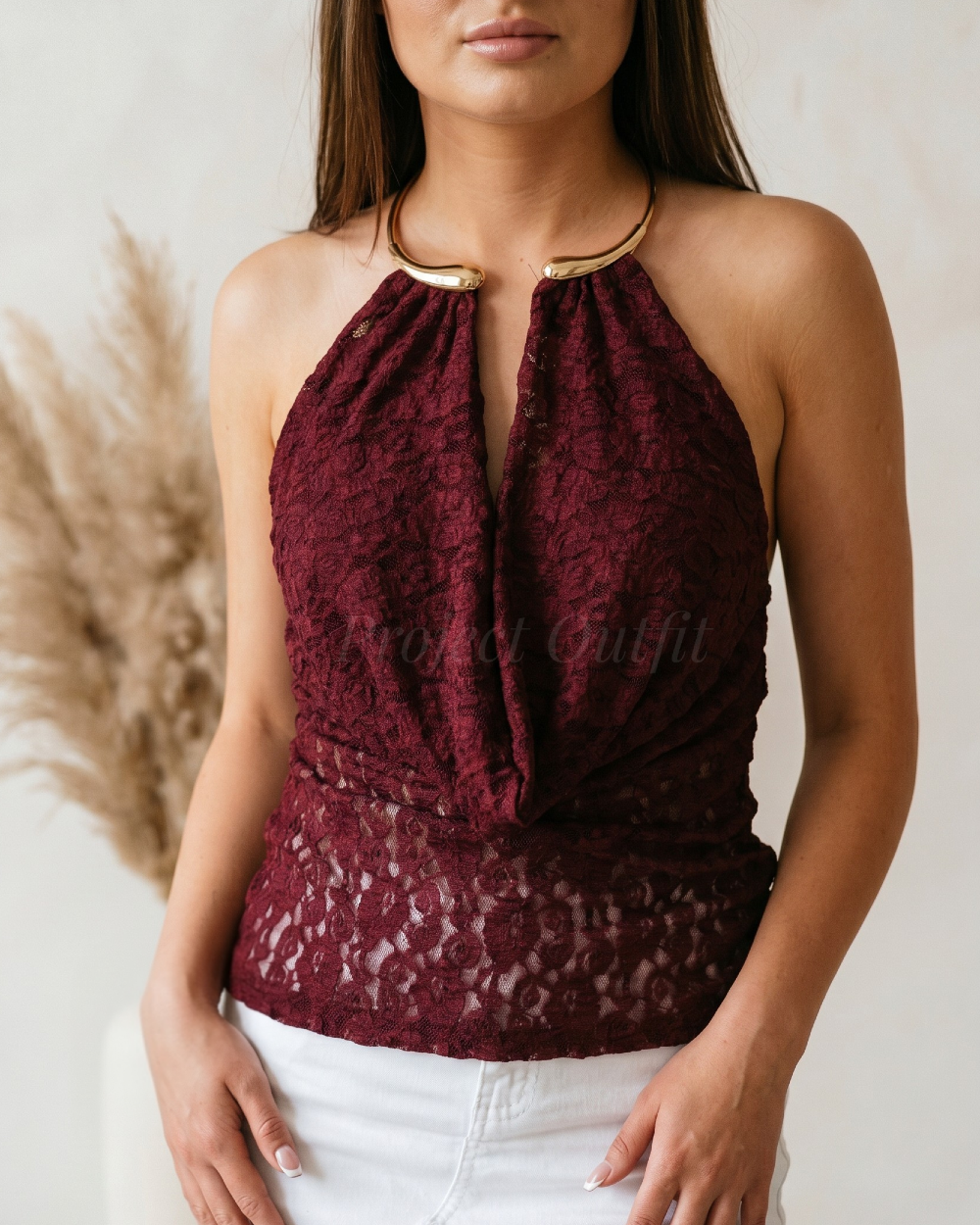 Elegancki top koronkowy burgundowy Italy - biżuteryjne wykończenie