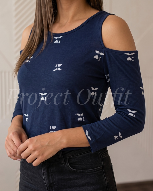 Granatowa bluzka cold shoulder - motyw wąsy i serca